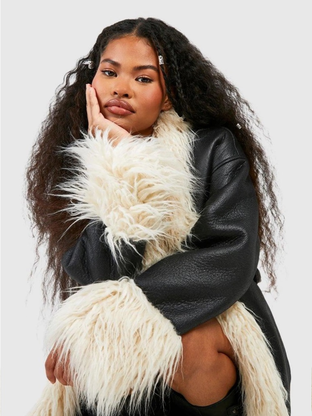 Boohoo Black Faux-Leather Trench Coat with Cream Faux-Fur Trim - Picture 4 of 8